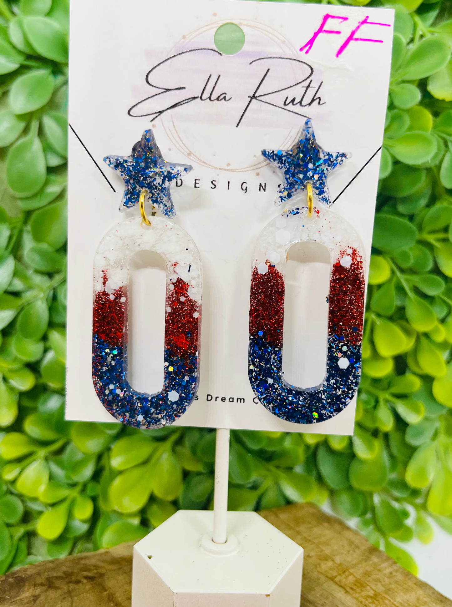 Go USA Earring