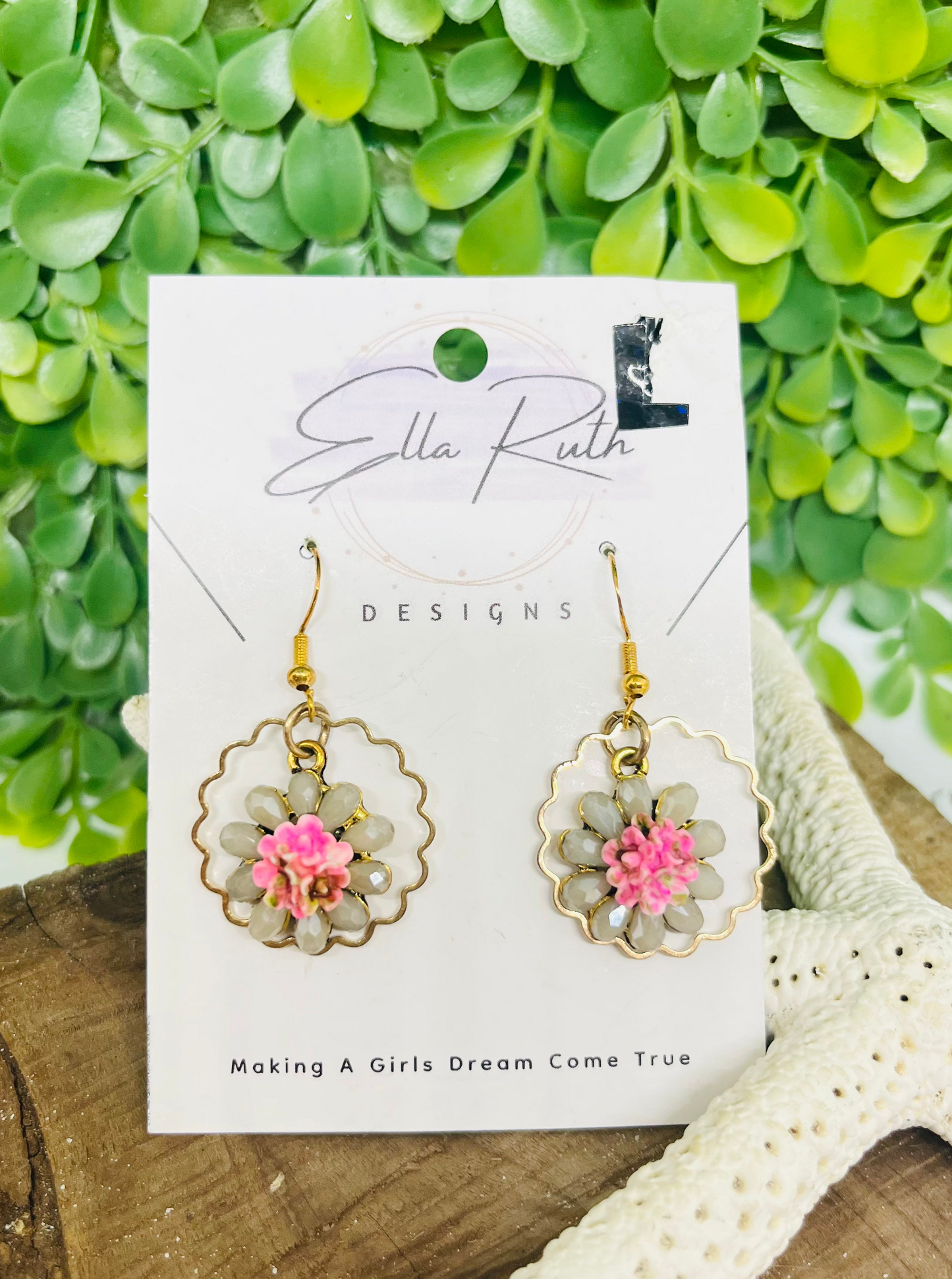 Delicate Flower Earring