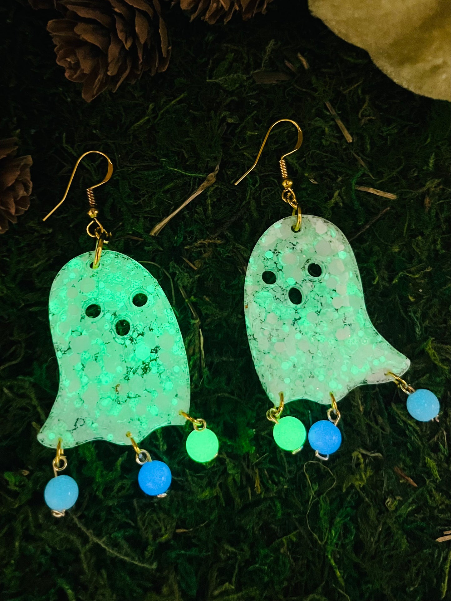 Cute Ghost Earring (Glow in the Dark)