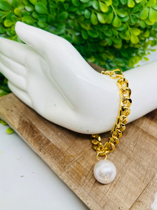 Chunky Pearl Bracelet