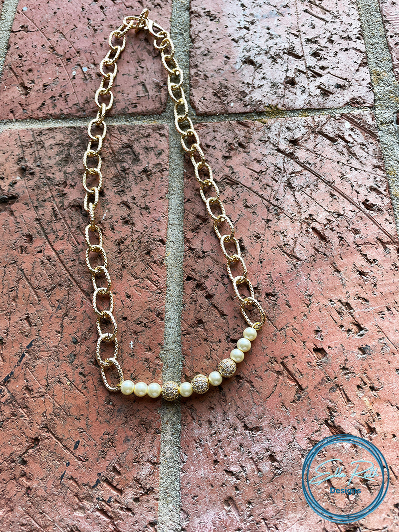 Queen Ann Lace Pearl Necklace